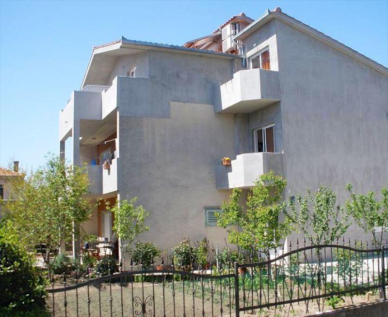 Apartments Rajcic Каштела Экстерьер фото